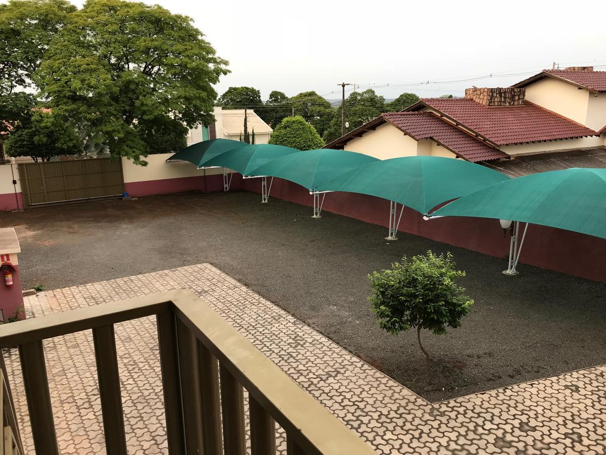 Horlandus Eco Hotel Loanda エクステリア 写真